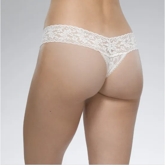 Hanky Panky Signature Lace Low Rise Thong in One Size